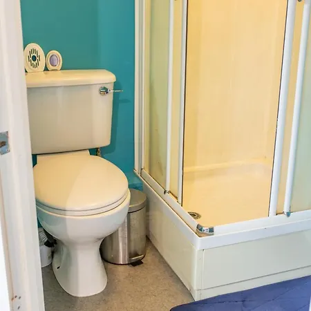 Privat bolig Orchard Way, Shared With An Amazing Double Bedroom With Ensuite *